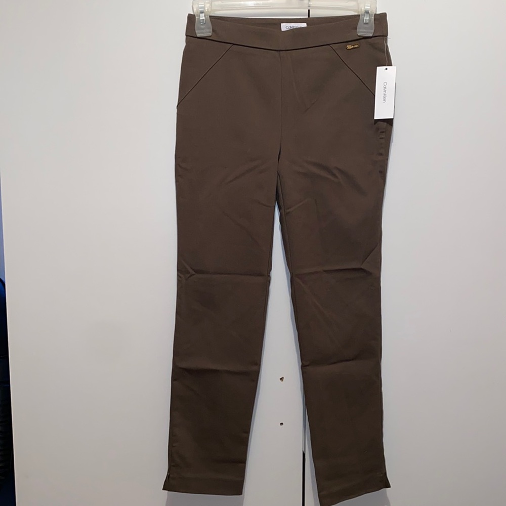 Calvin Klein Slim Leg Pull-On Ponte Pants. Size S